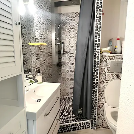 Moderne Avec Vue Sur La - 29 M² A *